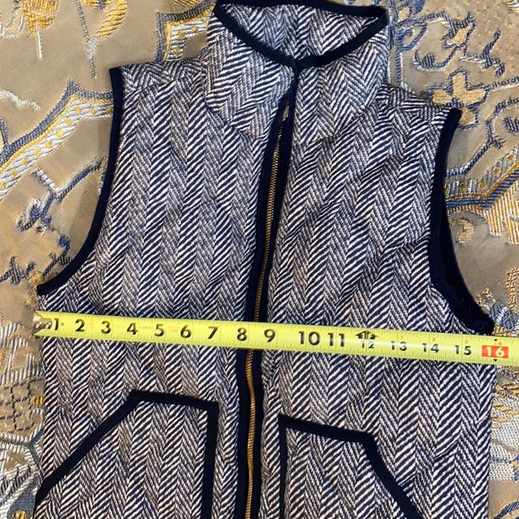 J. Crew Herringbone Excursion Quilted Puffer Vest XXS NEW - Picture 10 of 14